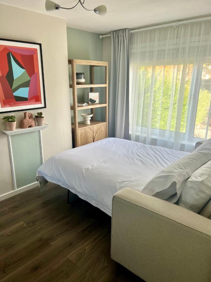 House With Garden And Parking 15 Min To City Center Edinburg Exteriör bild